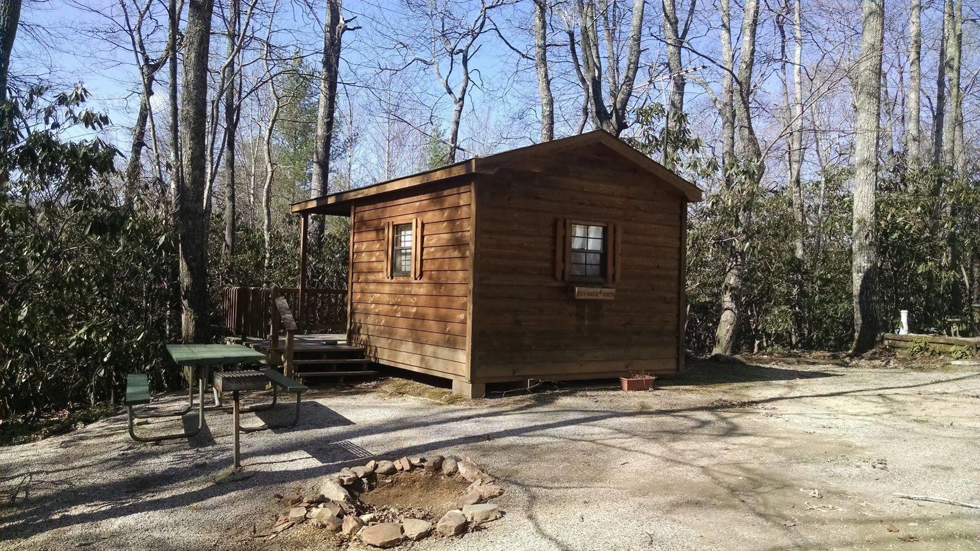 Linville Falls Campground, Rv Park, And Cabins ภายนอก รูปภาพ