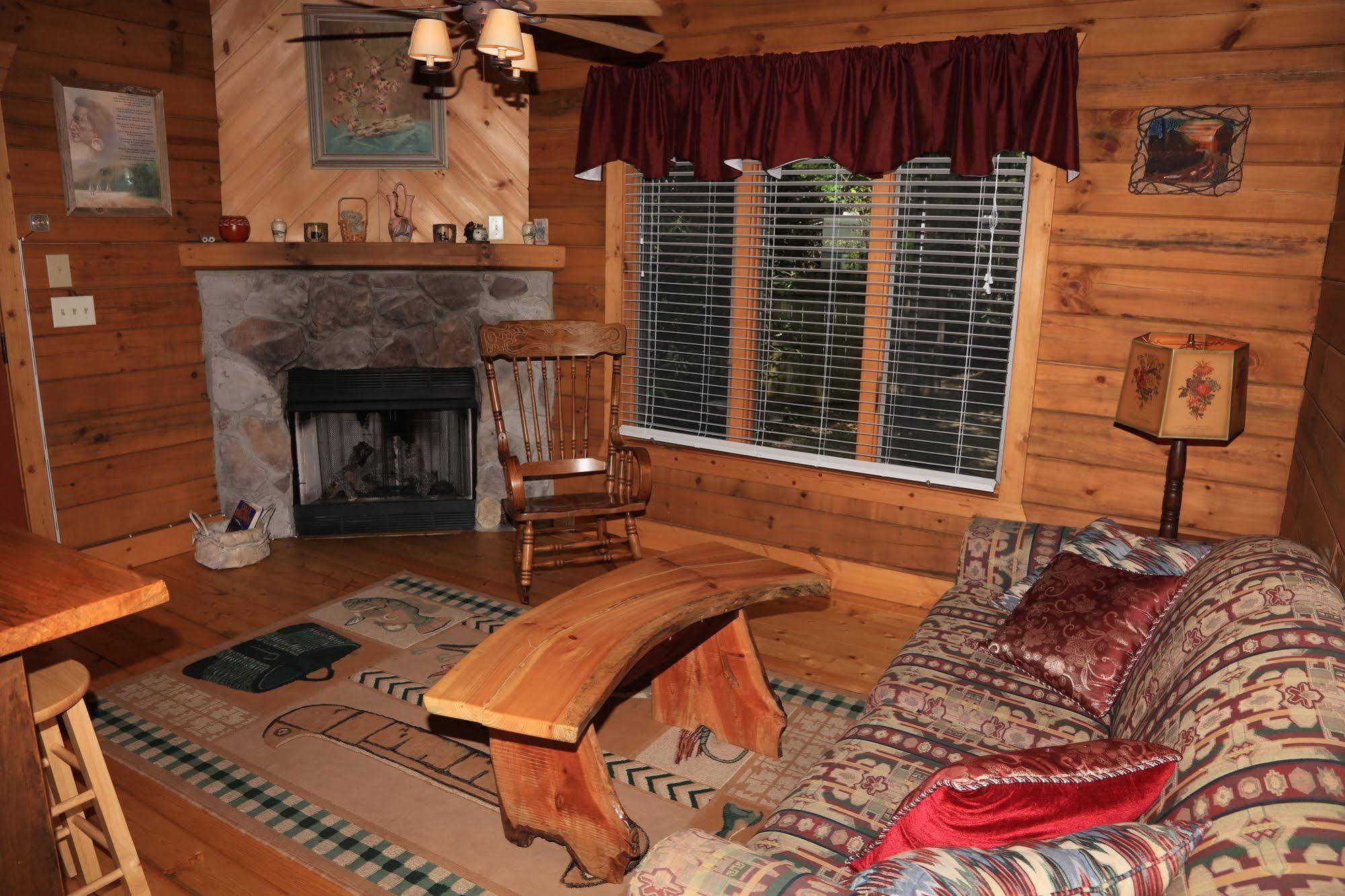 Linville Falls Campground, Rv Park, And Cabins ภายนอก รูปภาพ